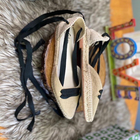 CASTAÑER
X Manolo Blahnik espadrille flats - Picture 5 of 16